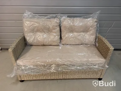 Loungesoffa och soffbord i konstrotting, Sunfun, Sävsjö, natur