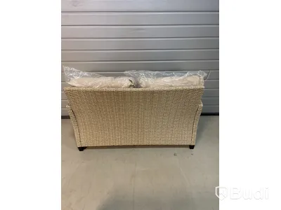 Loungesoffa och soffbord i konstrotting, Sunfun, Sävsjö, natur