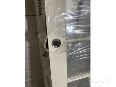 SKJUTDÖRR SAFCO LONDON GLAS 8X21 MED INBYGGNADSKARM