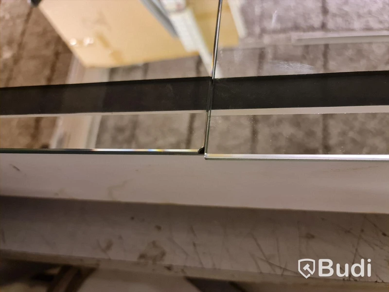 Dansani Spegel med rundade kanter inkl. Venus lampa från Dansani 400x800mm Ca. Butikspris: 3.810SEK Utställning ex.