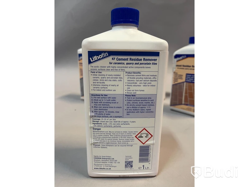 7st flaskor med Cement Residue Lithofin