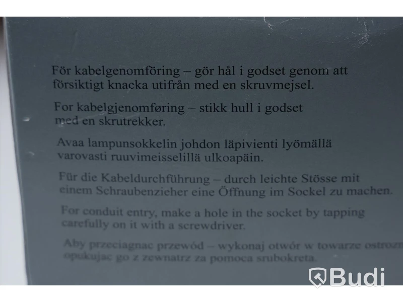 Diverse fasskenor och artiklar för kabelhantering
