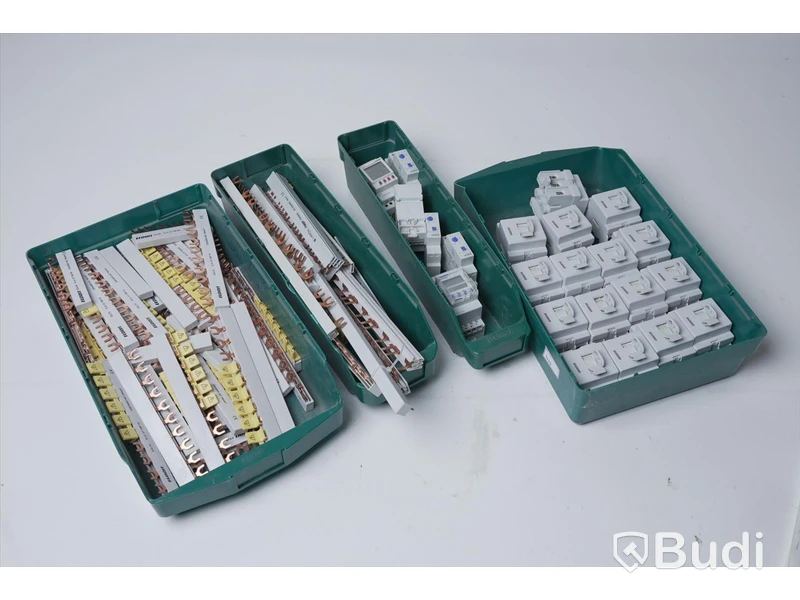 Diverse elektroniktillbehör