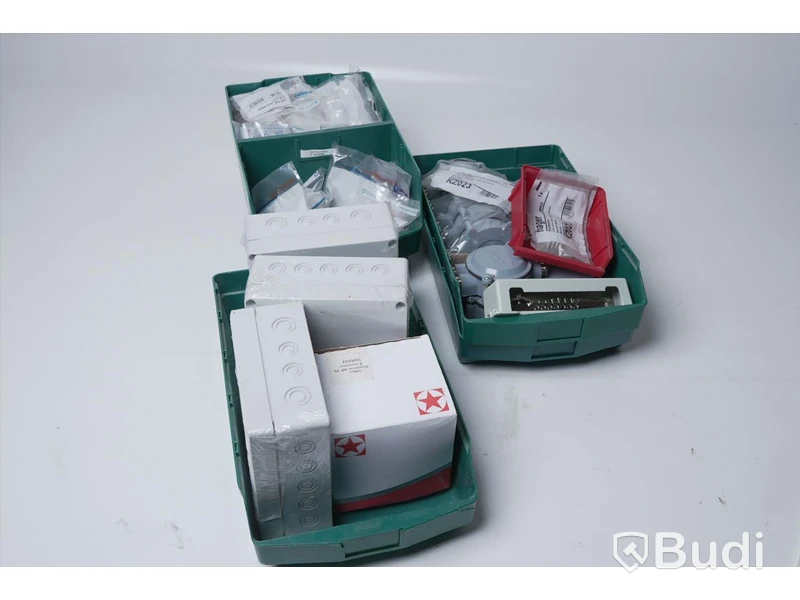 Diverse elektronik- och byggtillbehör