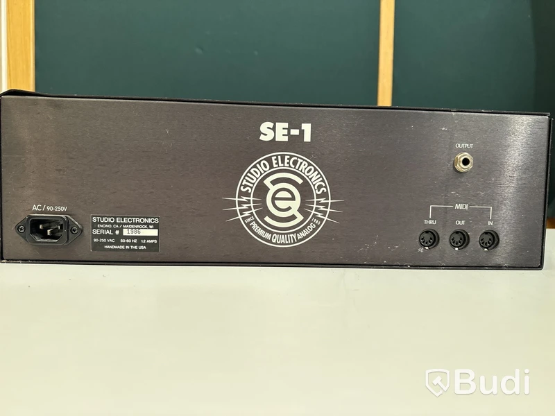 Synthesizer - Studio Electronics SE-1