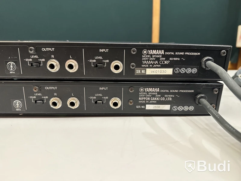 2 st. Yamaha SPX90 II