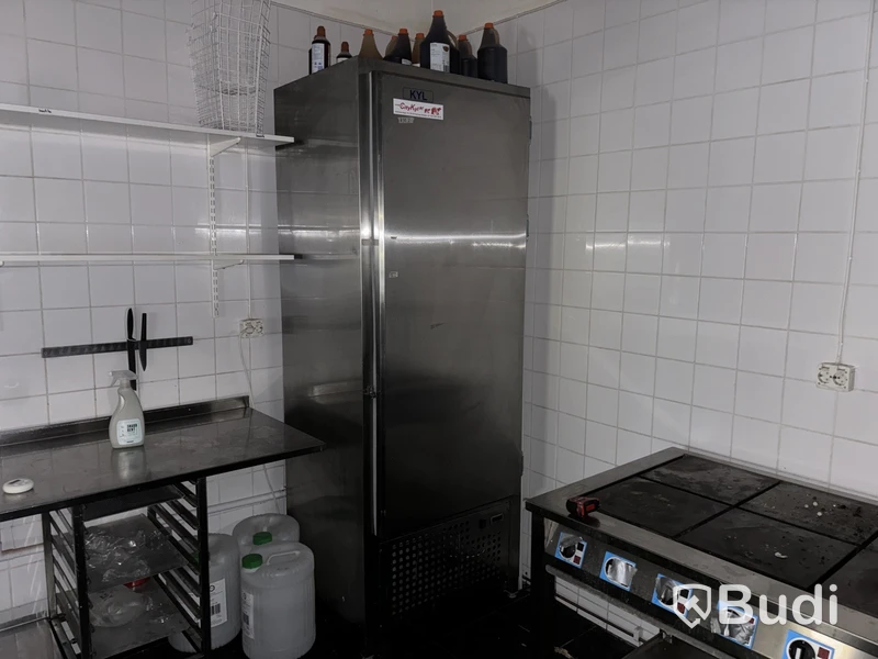 Rostfritt kylskåp med inbyggd kompressor