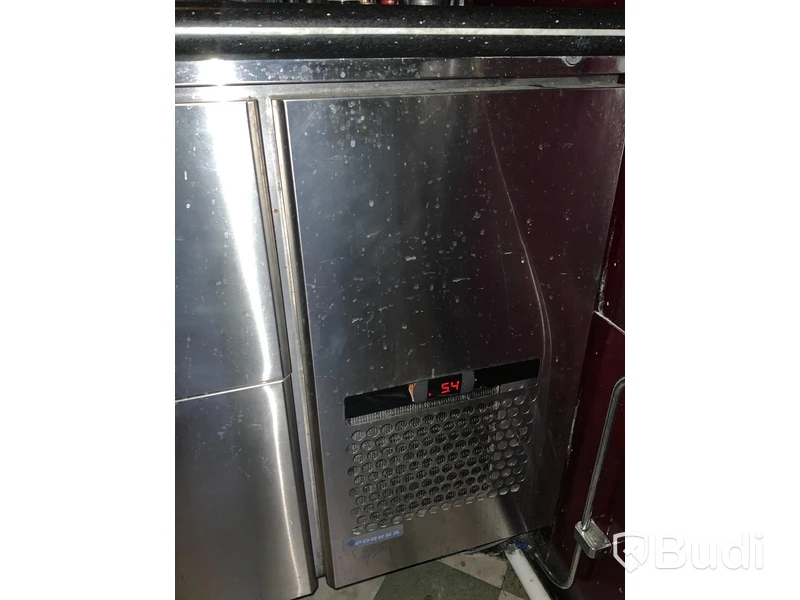 Kylbänk Porkka ca 160 bred, 6st lådor samt barbatteri