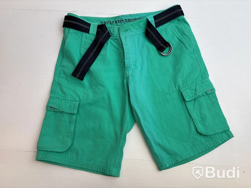 Parti med damshorts