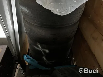 Verktyg, maskiner & allt övrigt innehåll i container.