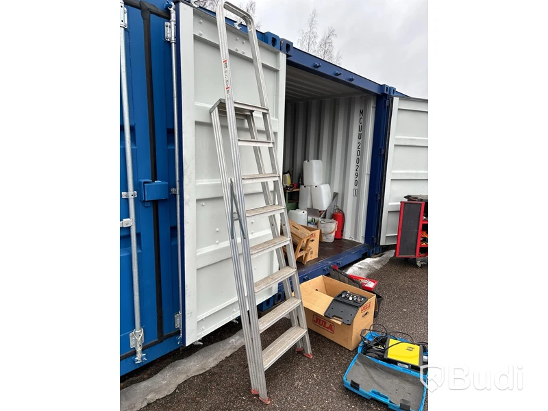 Verktyg, maskiner & allt övrigt innehåll i container.