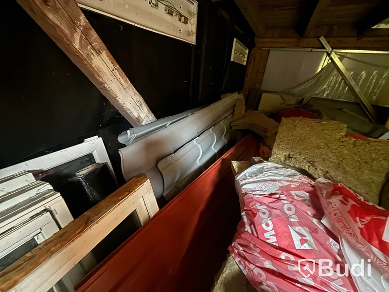 Virke, brädor limträbalk m.m. Stort Parti