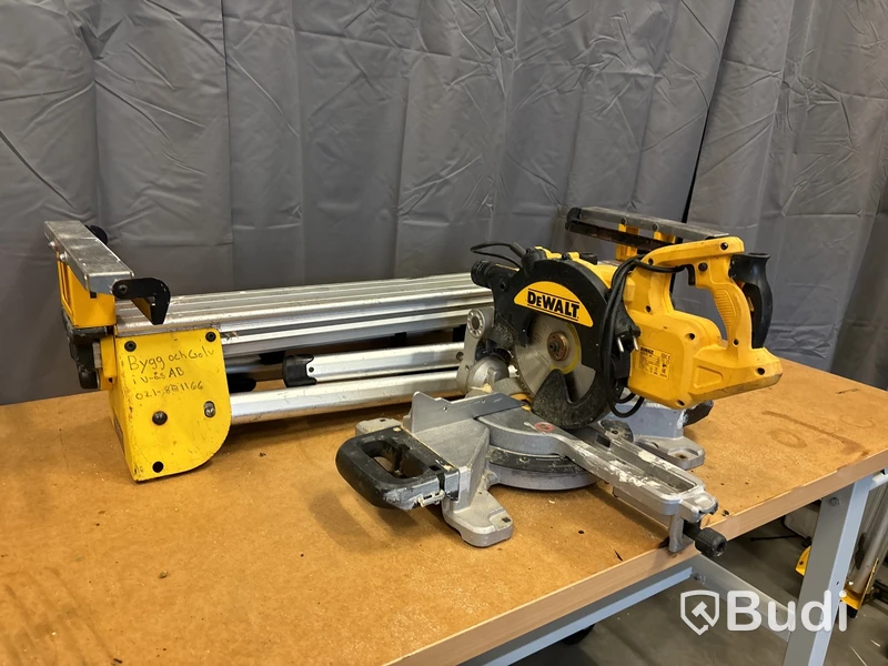 Kap- & gersåg Dewalt DWS773 med sågbänk