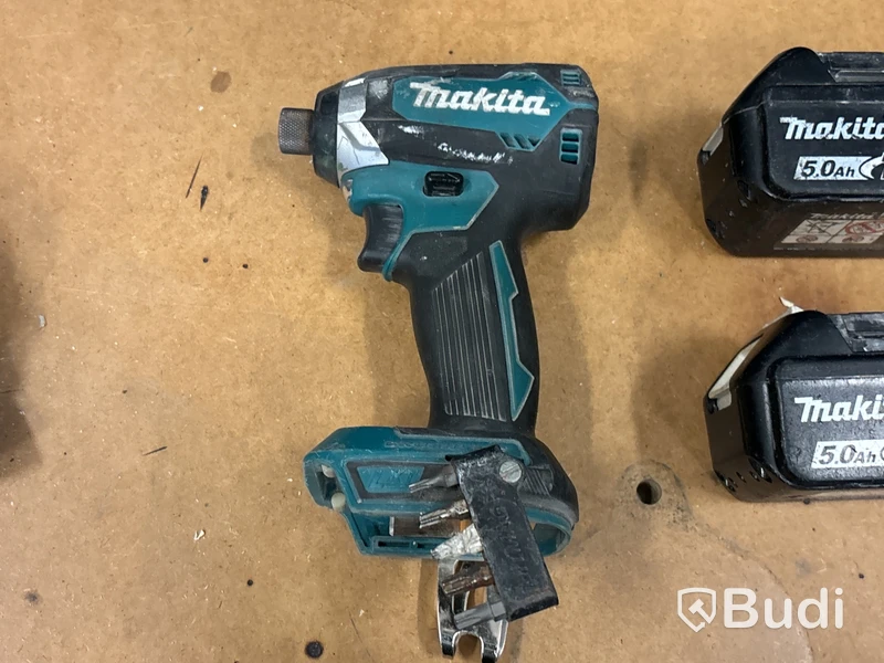 5 st batterimaskiner Makita