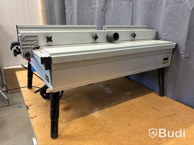 Fräsbord Dewalt DE2000