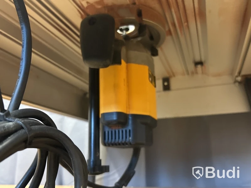 Fräsbord Dewalt DE2000