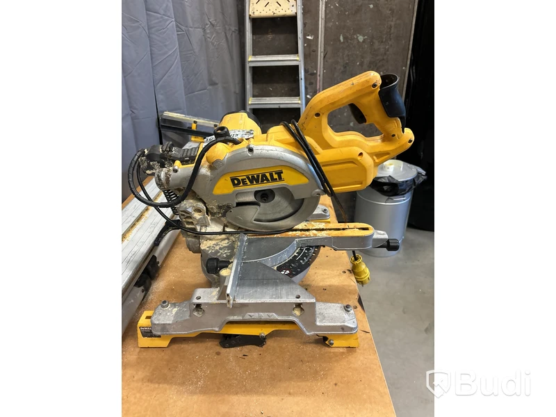 Kap- & gersåg Dewalt DWS777 med sågbänk