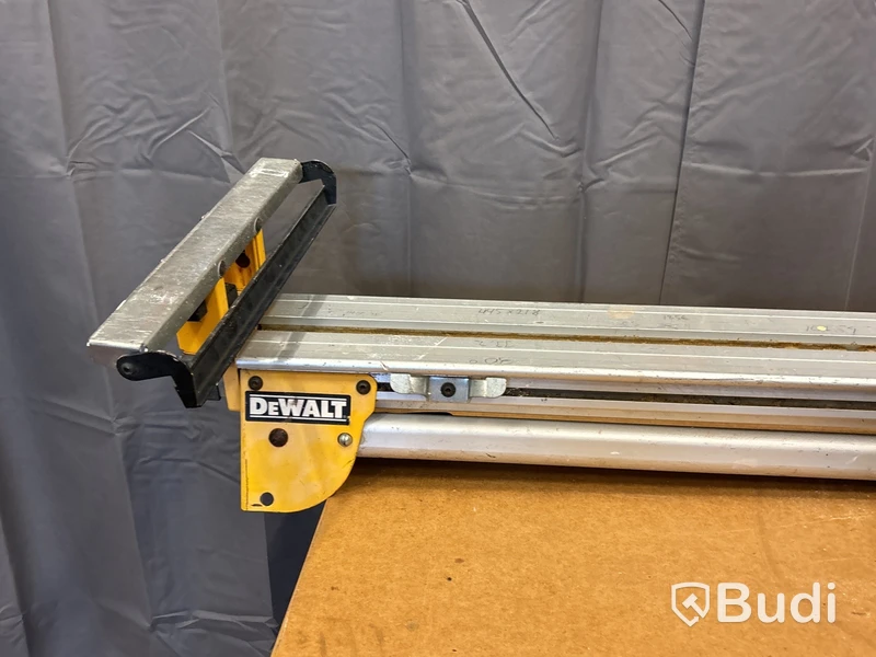 Kap- & gersåg Dewalt DWS777 med sågbänk