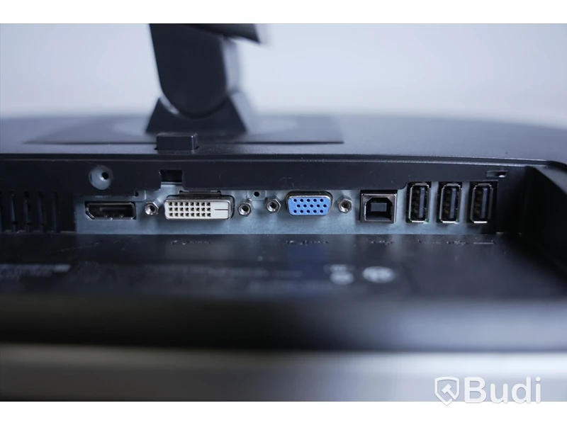 2 ST Datorskärmar DELL P2314Ht