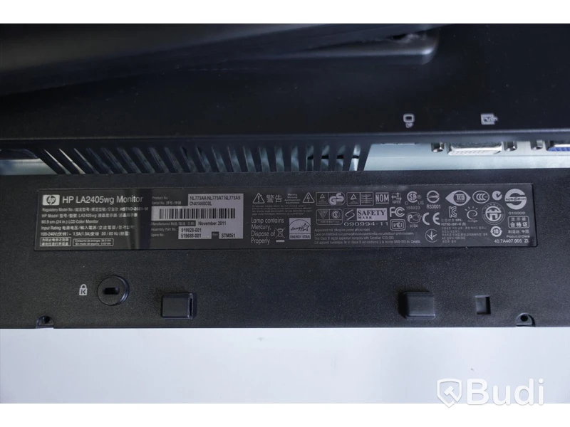 2 ST Datorskärmar HP LA2405wg Monitor - OMSTARTAD PGA FELAKTIKGT BUD