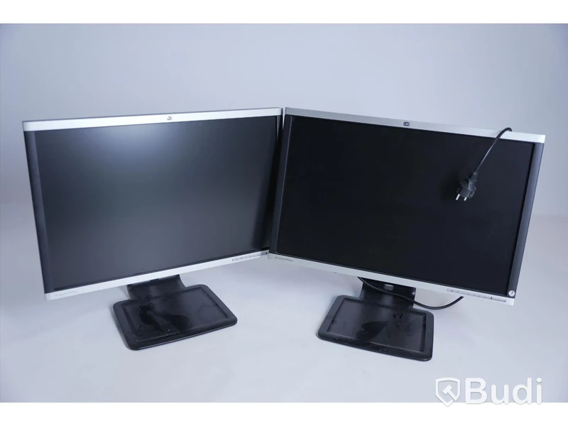 2 ST Datorskärmar HP LA2405wg Monitor - OMSTARTAD PGA FELAKTIKGT BUD