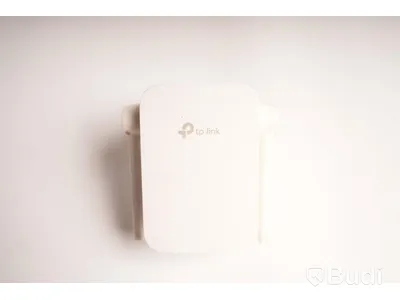Wi-Fi accesspunkt, förlängare till nätverk samt sladdar. Ubiquiti UniFi AP-AC PRO, Tp-Link RE305