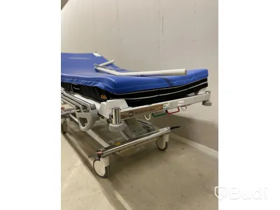 Sjukhussäng elektrisk justerbar - Merivaara, madrass Care of Sweden. Begagnad. Funktionstestad.