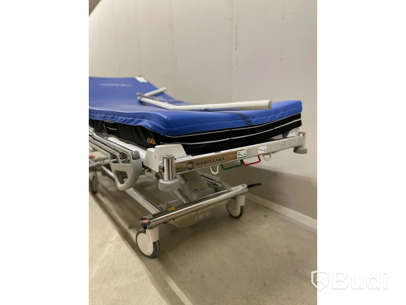 Sjukhussäng elektrisk justerbar - Merivaara, madrass Care of Sweden. Begagnad. Funktionstestad.
