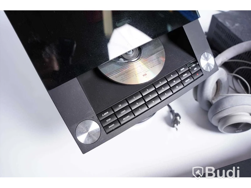 Diverse musikutrustning - Bang & Olufsen. Osäker funktion.