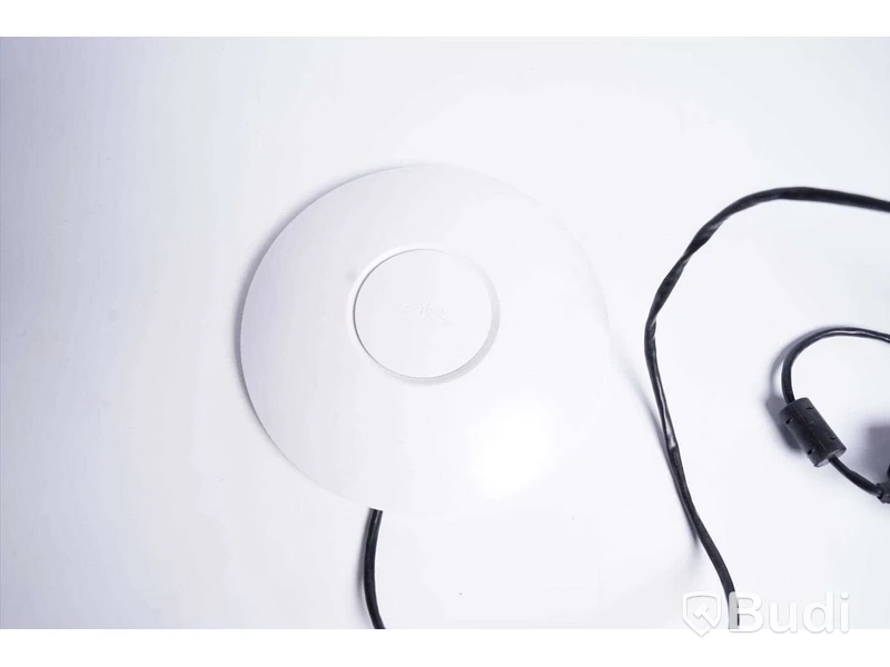 Trådlös acesspunkt - Ubiquity UniFi AP. Ej funktionstestad.