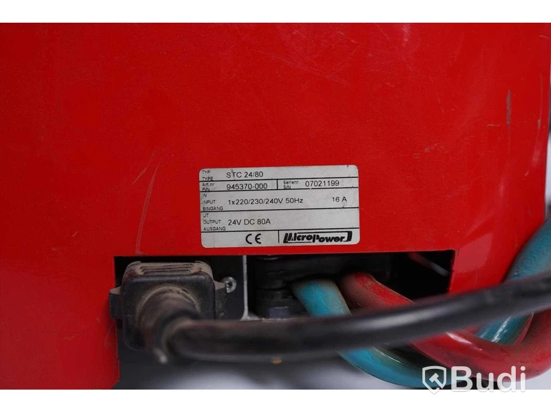 Batteriladdare - MicroPower STC 24/80.