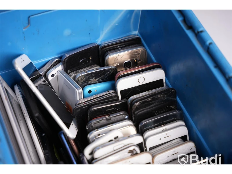 Diverse mobiltelefoner. Ej funktionstestade.