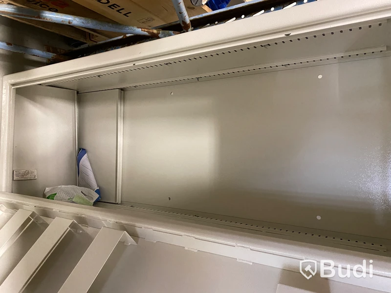 Säkerhetsskåp med 1st nyckel samt 3 hyllplan, 150x58x40