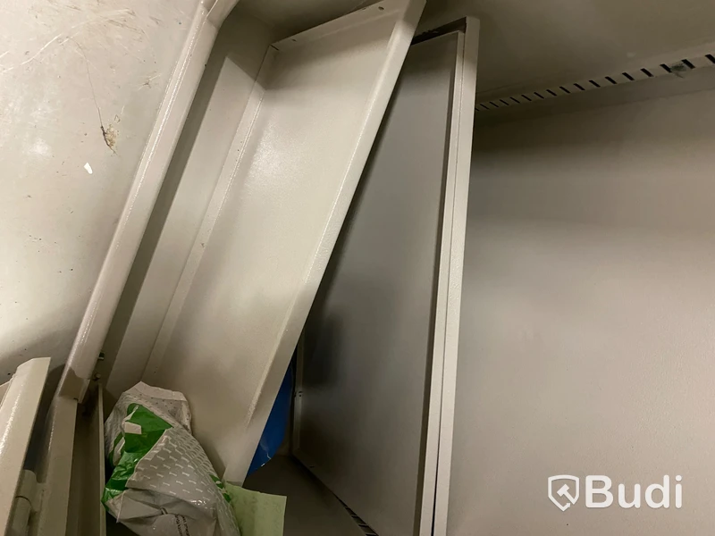 Säkerhetsskåp med 1st nyckel samt 3 hyllplan, 150x58x40