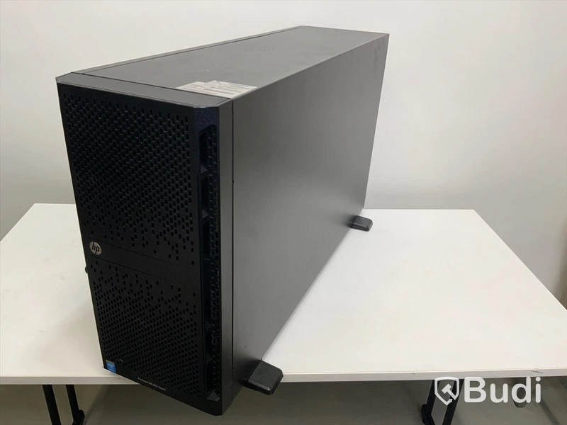 HP Proliant Xeon E5-2609 v3, ML350 Gen9, 3x 300GB SAS 10K