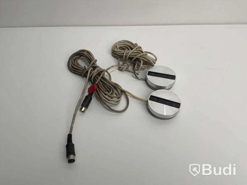 BANG & OLUFSEN, 4st BeoLab 4000 Aktiva högtalare. Trasig stereo ink tillbehör. Omstartad auktion