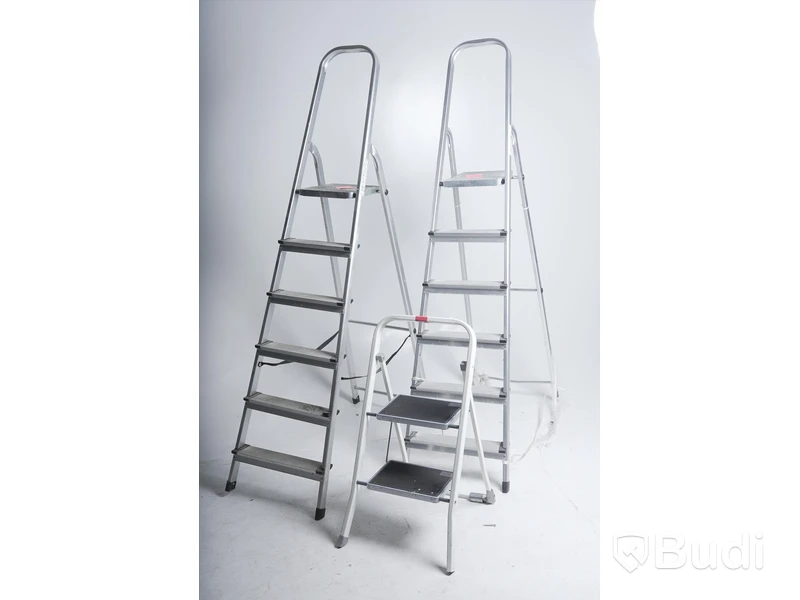 3 stegar olika storlekar