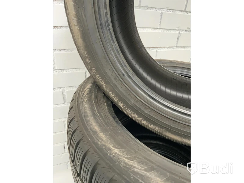NOKIAN 255/50 R19 107V XL