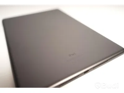 iPad 8th gen. 32gb WiFi, med skal i skinn från Deltaco. Funktionstestad. - ej laddare