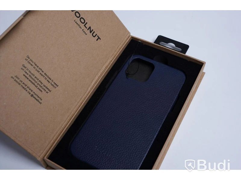 Mobilskal - 2 st. Woolnut, Leather case, iPhone 12/12 Pro, Blue. Ny, Obruten förpackning.