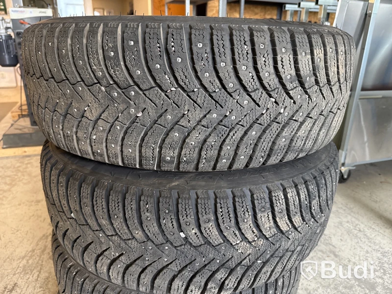 Dubbade vinterhjul Bridgestone Blizzak (235/50R20) | Skoda Enyaq