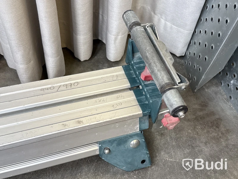 Kap- & gersåg Bosch GCM 8 SJL med stativ GTS 3800