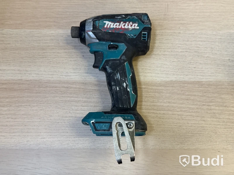 7 st batterimaskiner Makita