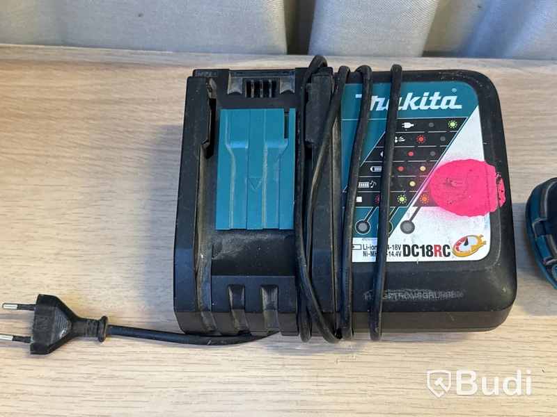 8 st batterimaskiner Makita