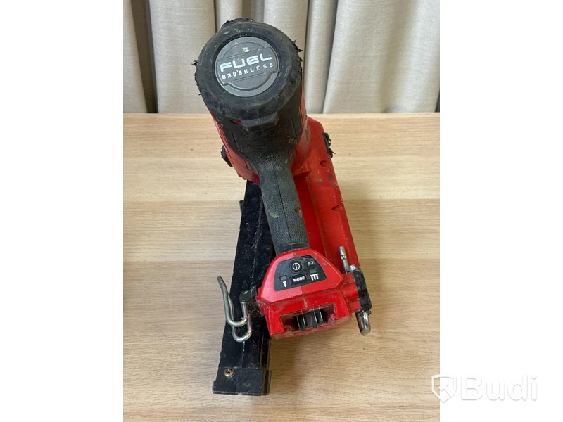 Batteridriven spikpistol Milwaukee M18 FFN