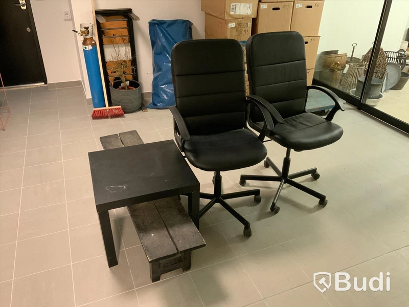 2st kontorsstol, bord & bänk