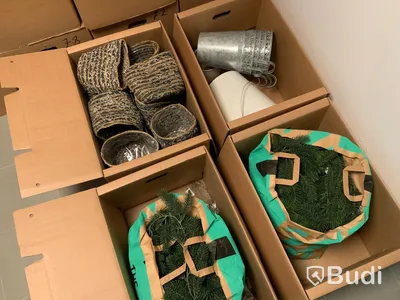 krukor i plåt och keramik, Hink & tallris i plast