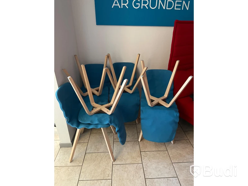 8st Stolar - Blå Station
