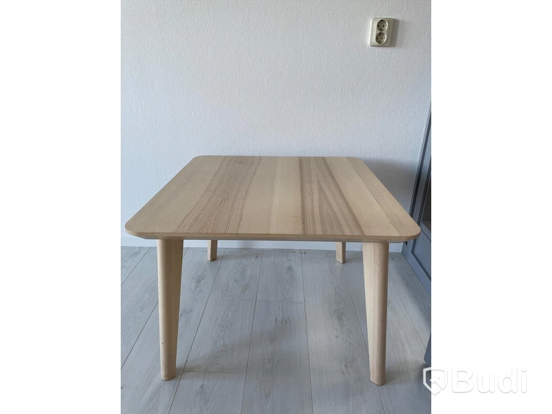 Litet träbord