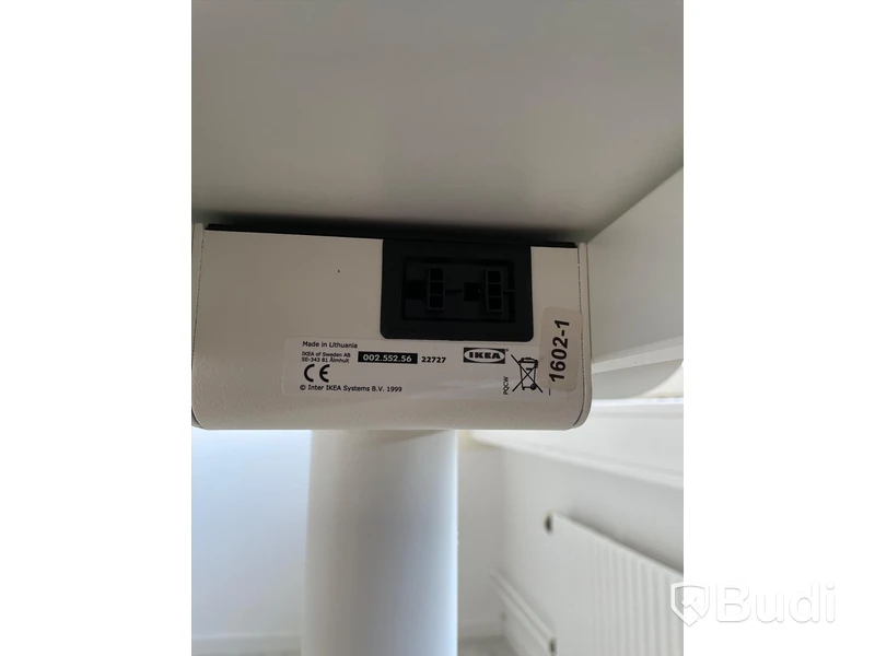 Elektriskt höj och sänkbart skrivbord vitt